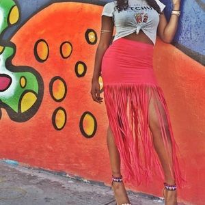 Coral fringe skirt